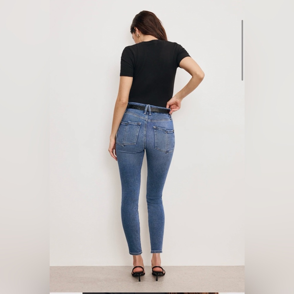 EUC Good American Good Waist Skinny Cropped Jeans- Indigo326 - Picture 3 of 13